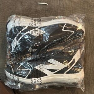 New Balance Women's FuelCell Romero Duo Metal Fastpitch Softball Cleats